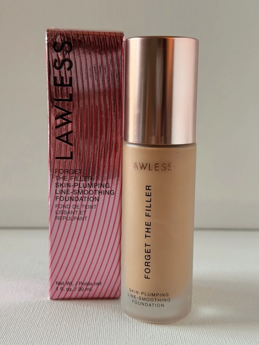 Lawless Forget The Filler Skin-Plumping Line-Smoothing Foundation - 3F - NIB